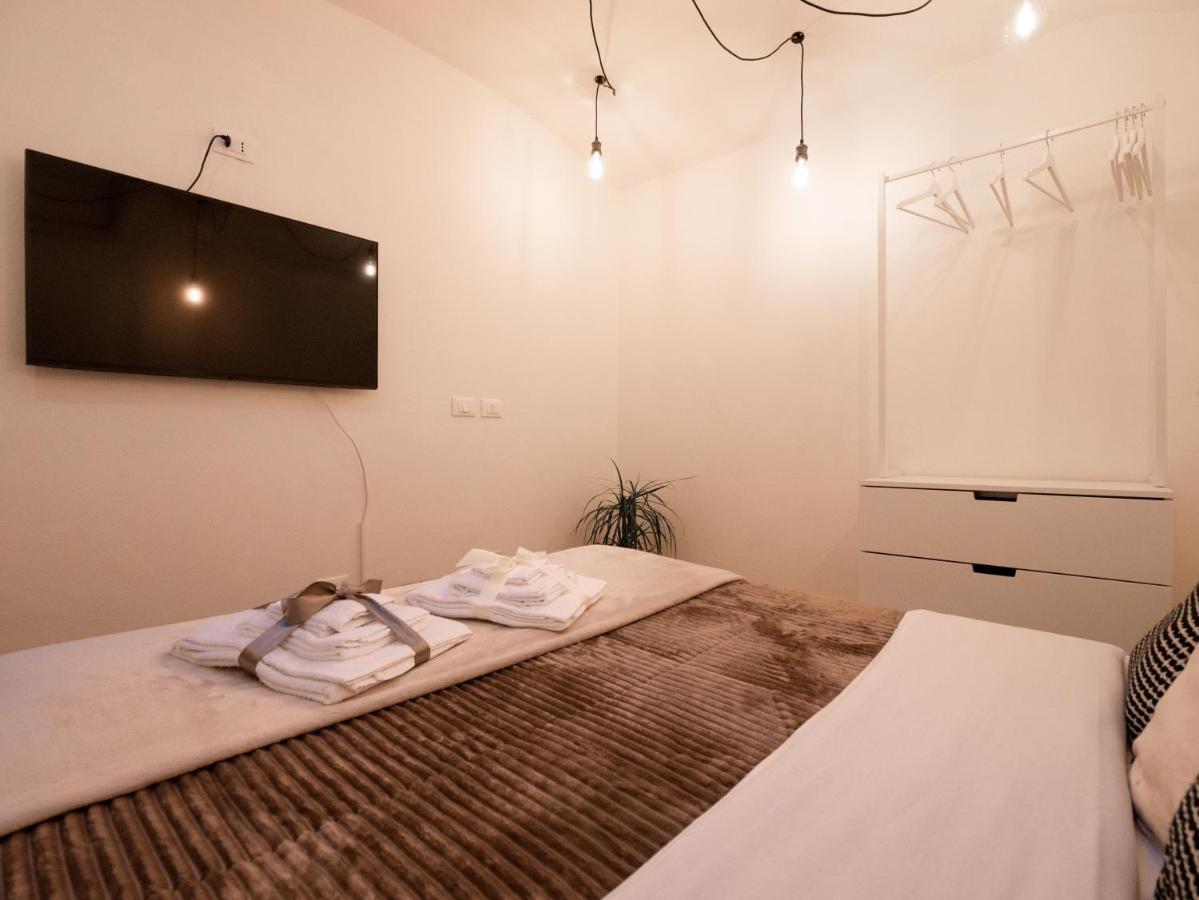 Casa Iryna Appartement Pietra Ligure Buitenkant foto