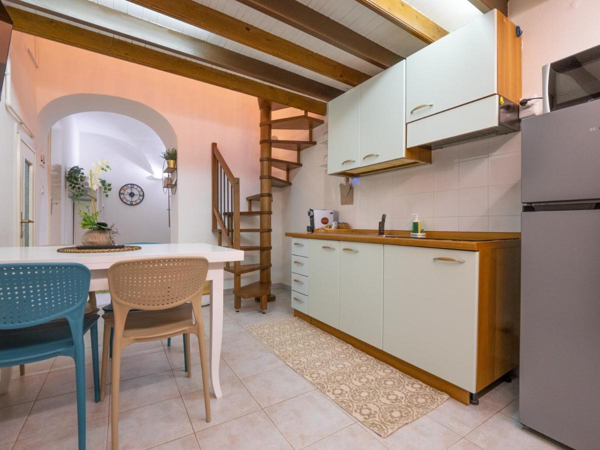Casa Iryna Appartement Pietra Ligure Buitenkant foto